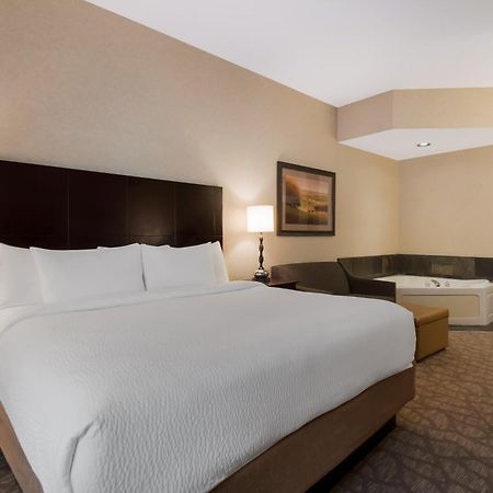 Best Western University Inn And Suites Forest Grove Exterior foto
