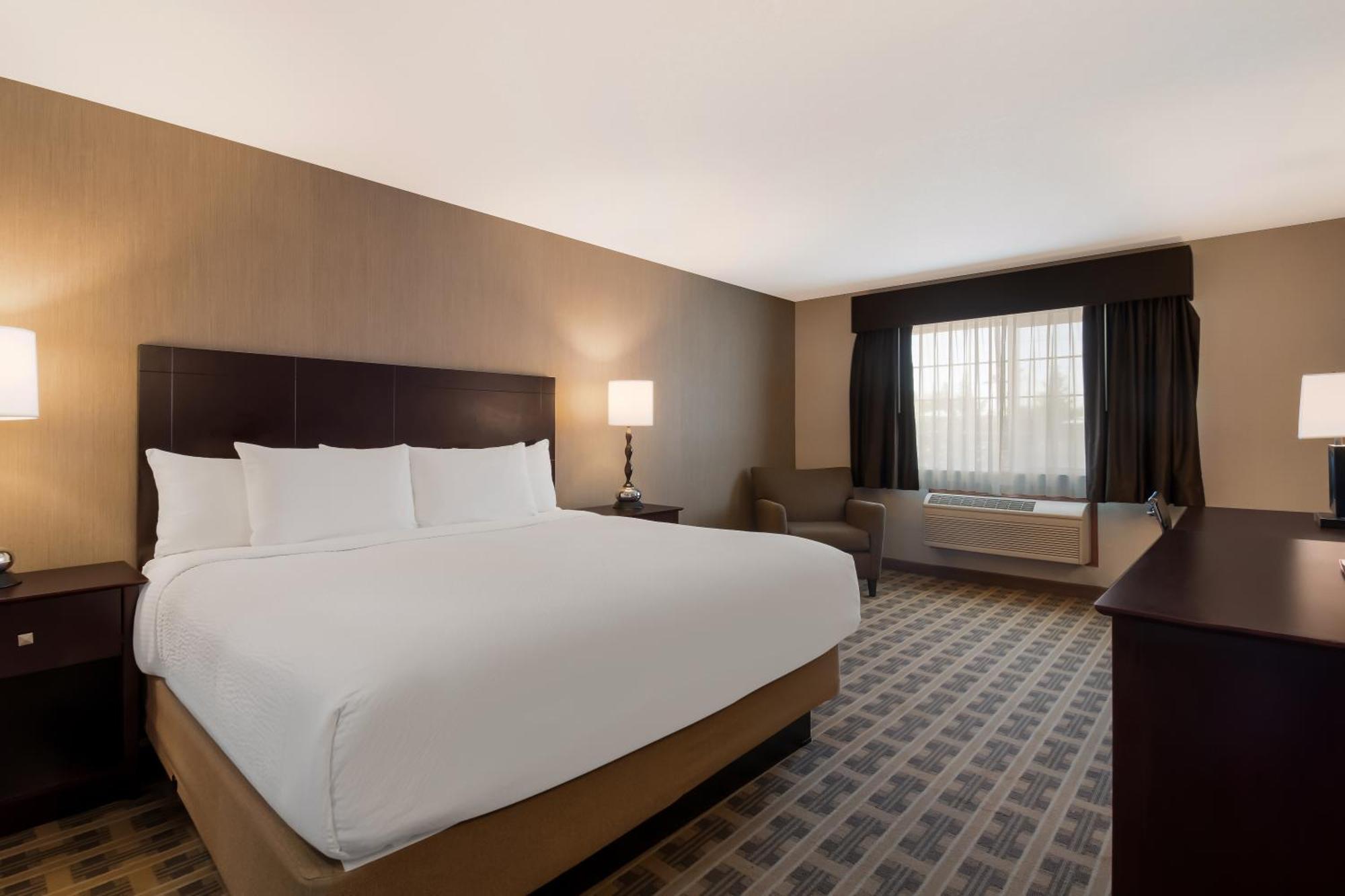 Best Western University Inn And Suites Forest Grove Exterior foto