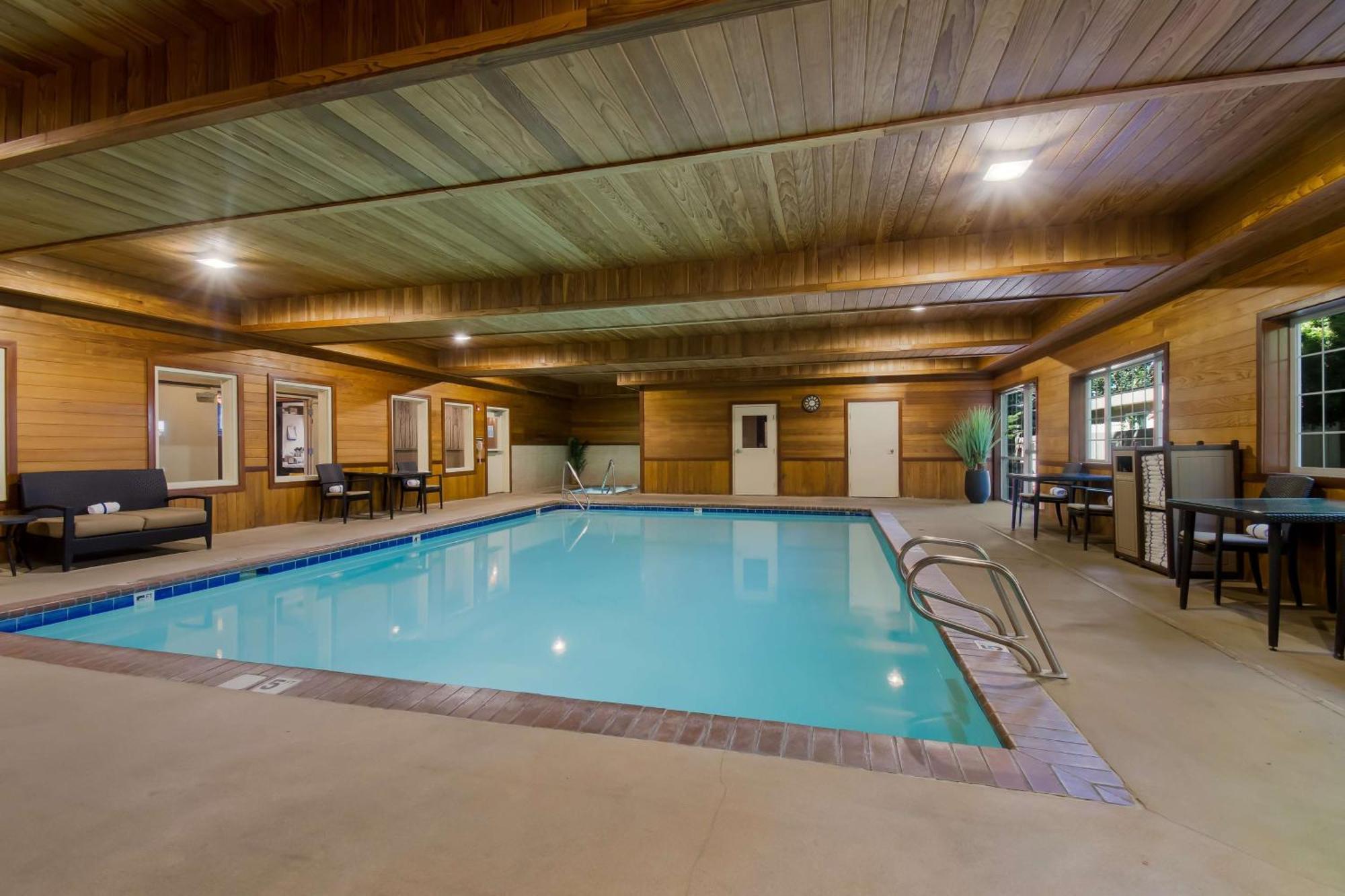 Best Western University Inn And Suites Forest Grove Exterior foto